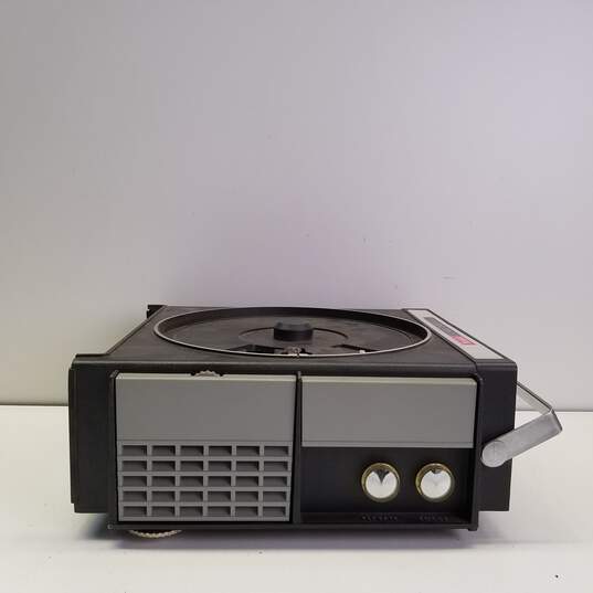 Kodak Carousel Projector Model No. 550 image number 7