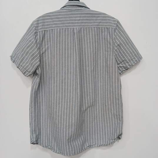 Vans Gray Short Sleeve Button Up Shirt Men's Size M image number 2