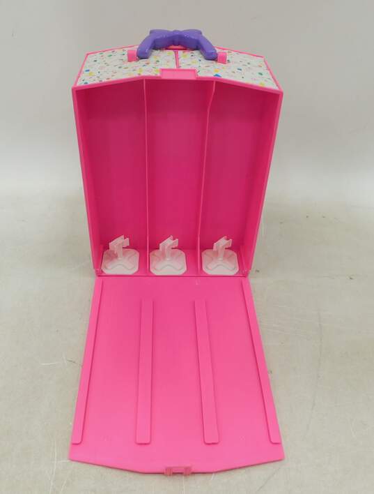1993 Barbie Tara Toys 6 Doll Carrying Case Quilted With Stands image number 2