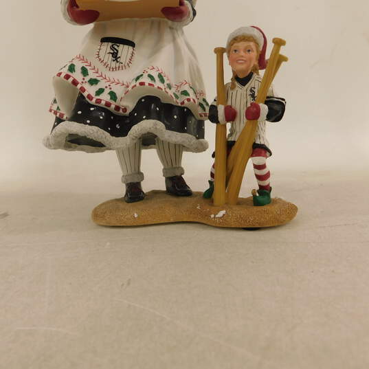 Chicago White Sox  Mrs Claus 2001 MLB image number 5