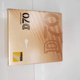 Brand New Nikon D70 Digital SLR Original Box-Rare Catch