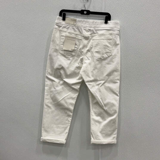 NWT Womens White Denim Pockets Pull-On Cropped Jeans Size PL 14/16 image number 2
