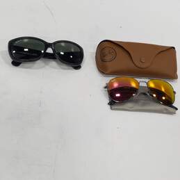 2 Pairs of Rayban Sunglasses With 1 Case