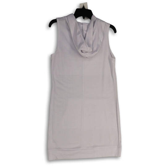 NWT Womens White Sleeveless Kangaroo Pocket Hooded Shift Dress Size Medium image number 2