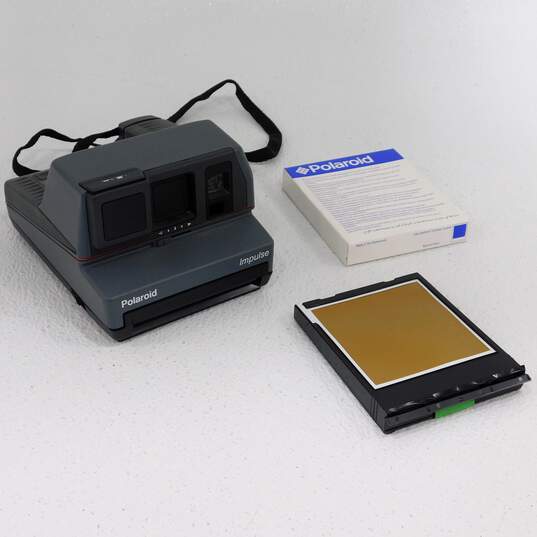 Polaroid Impulse 600 Plus Instant Film Camera w/ Expired Film & Case image number 2