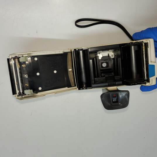 Untested Polaroid Swinger Instant Camera Model 20 P/R image number 3