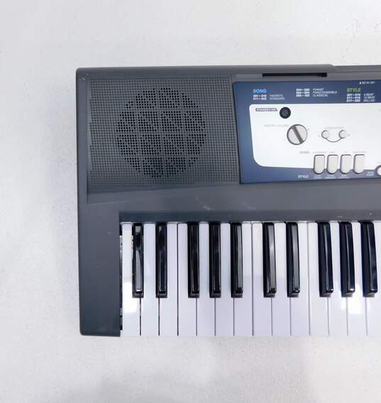 Yamaha Model EZ-200 Portatone Electronic Keyboard/Piano image number 3