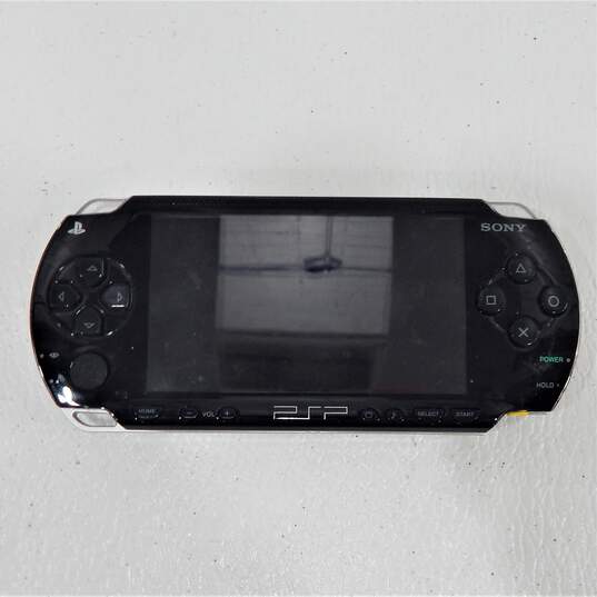 Sony PSP 3 Games Star Wars Battle Front image number 2