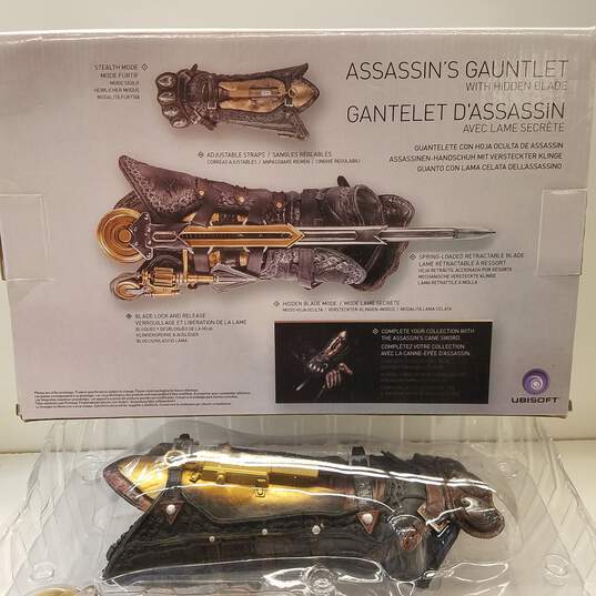 Assassin's Creed Syndicate Gauntlet with Hidden Plastic Blade Cosplay CIB image number 3