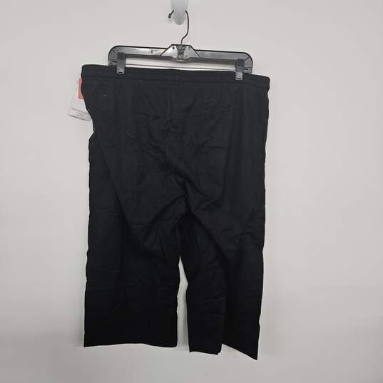 Black Shorts With Drawstring image number 2