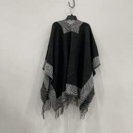 NWT Womens Black Gray Open Front Poncho Cardigan Sweater One Size alternative image