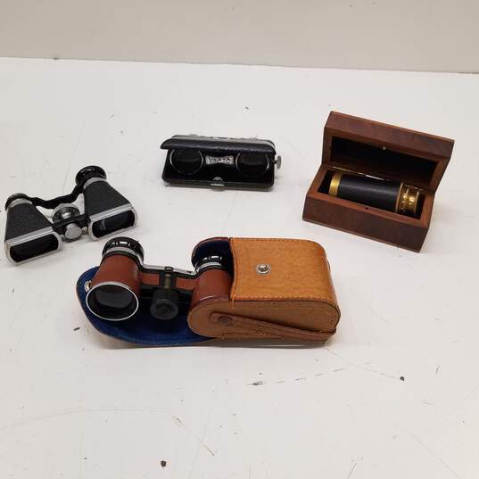 Bundle of 4 Vintage Assorted Binoculars image number 1