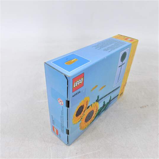 Lot of 2 LEGO CREATOR: Sunflowers (40524)& Roses (40460) Sealed image number 2