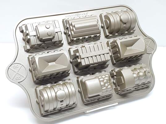 NordicWare | Train Cake Pan (5 Cups/ 1.5 L) - Used image number 1