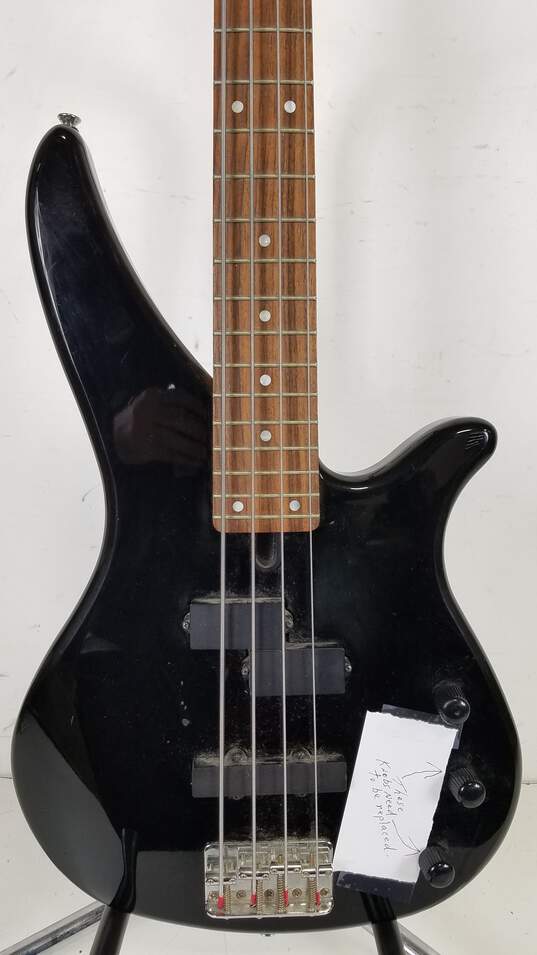 Yamaha Electric Bass Guitae image number 3