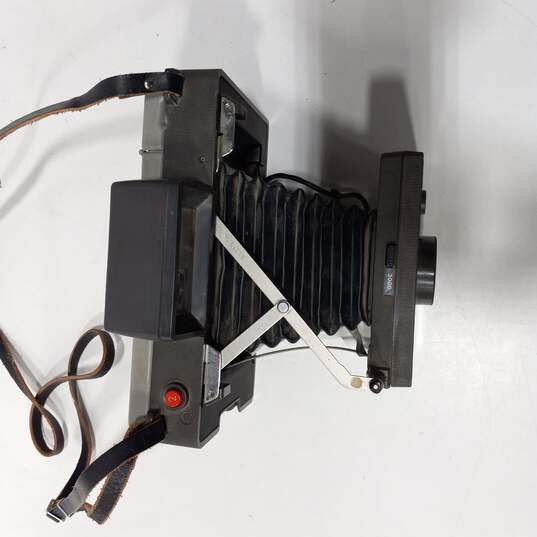 Polaroid Automatic 215 Land Camera w/ Case image number 8