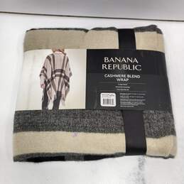 Banana Republic Cashmere Blend Wrap alternative image