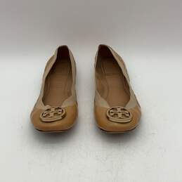 Tory Burch Womens Nude Gold Monogram Round Toe Slip On Ballet Flats Size 8.5