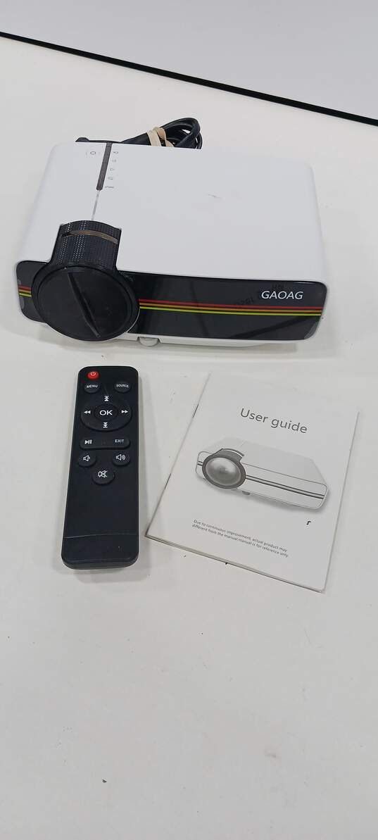 Gaoag Home Projector w/Remote image number 1