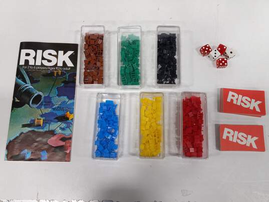Pair of Vintage Board Games: Scrabble And Risk image number 3