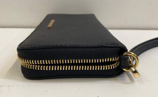 Michael Kors Continental Travel Black Leather Zip Around Card Organizer Wallet image number 5