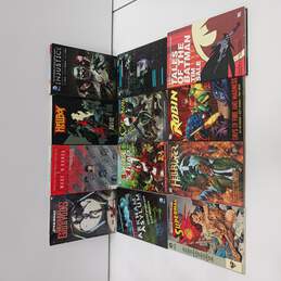 12PC Assorted DC & Dark Horse Graphic Novel Bundle
