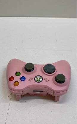 Microsoft Xbox 360 controller - pink alternative image