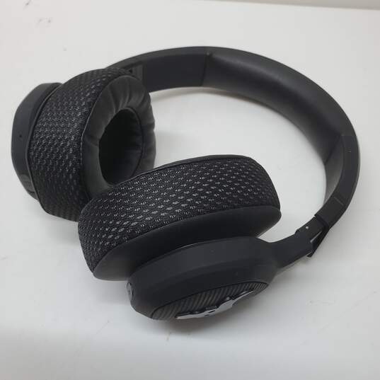 JBL Project Rock Over Ear Training Headphones image number 2