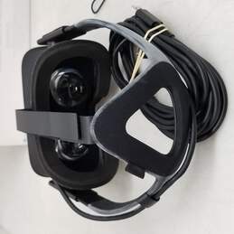 Oculus Rift CV1 VR Headset alternative image