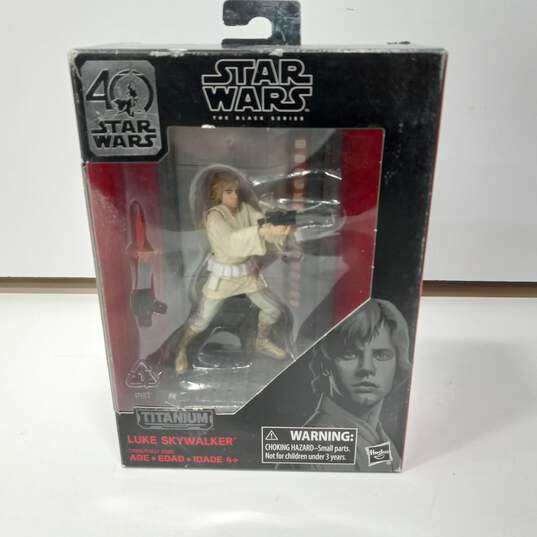 Bundle of 3 Star Wars Action Figures IOB image number 4