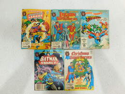 (11) Vintage DC Comic Books Batman Superboy + alternative image