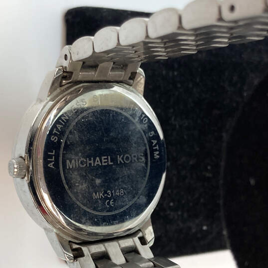 Designer Michael Kors Glitz MK-3148 Silver-Tone Round Analog Wristwatch image number 4