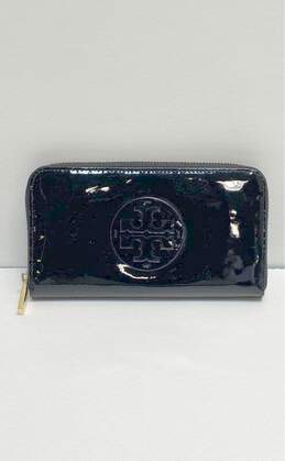 Tory Burch Black Patent Leather Zip Around Envelope Card Wallet