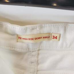 Levi Women White Jeans 34 NWT alternative image