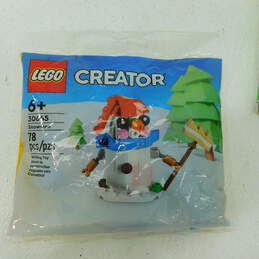 LEGO Factory Sealed 40571 Wintertime Polar Bears 30645 Snowman & 30584 Holiday Train alternative image