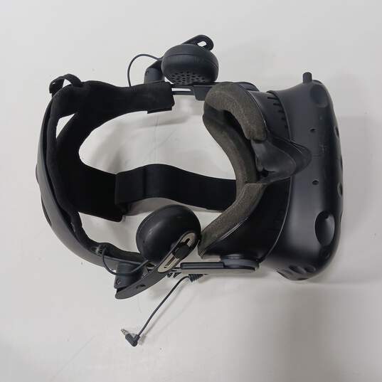 HTC Vive VR System Bundle UNTESTED image number 4