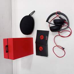 Beats Solo 2 Black And Red Wired Headphones With Case IOB