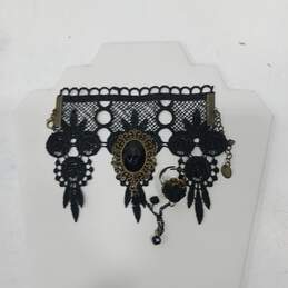 3pc Gothic Themed Jewelry Bundle alternative image
