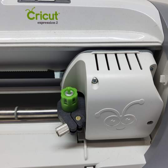 Cricut Expression 2 CREX002 Cutting Machine image number 3
