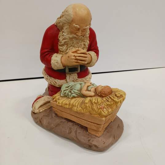 Santa & Baby Statue image number 2
