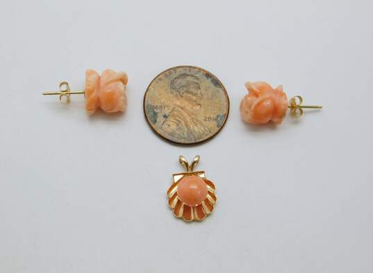 14K Gold Coral Shell Pendant & Carved Rose Flower Post Earrings 2.8g image number 5