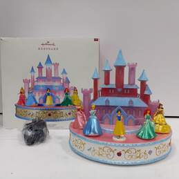 Hallmark Keepsake  Disney Princesses Christmas Table Decorations In Box