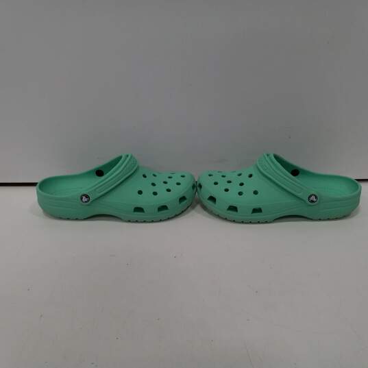 Crocs Men's 10001 Jade Stone Adult Classic Clogs Size 12 image number 3
