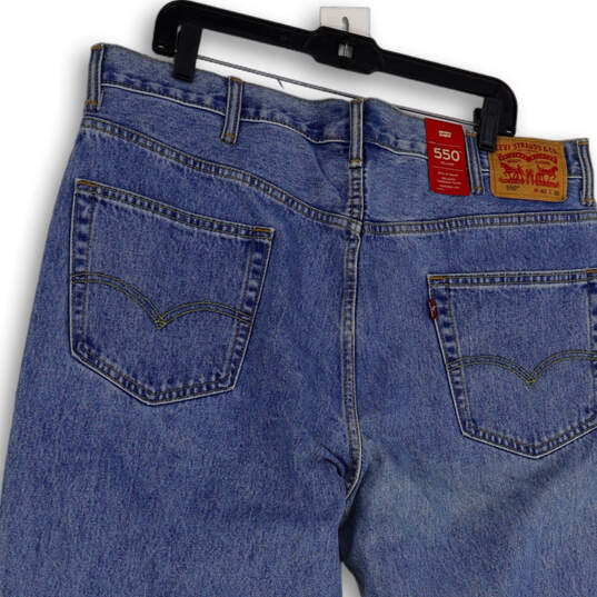 NWT Mens Blue Denim Medium Wash Pockets Relaxed Fit Tapered Jeans Sz 40/30 image number 4