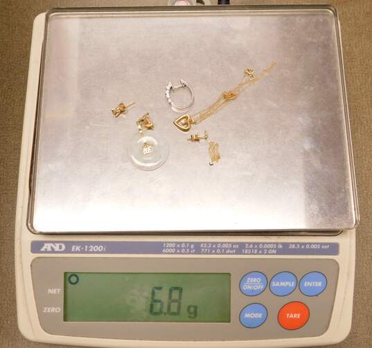 14K Gold Scrap Jewelry w/Diamonds & Jade  6.8g image number 1