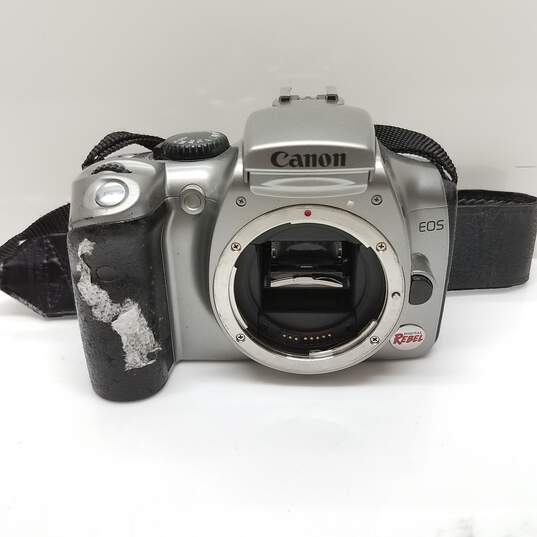 Canon EOS Digital Rebel / EOS 300D 6.3MP Digital SLR Camera - Silver (Body Only) image number 1