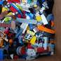 7.7 lbs. of Assorted LEGO Building Blocks image number 4