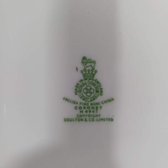 6pc. Set of Royal Doulton English Fine Bone China Coronet Salad Plates image number 3