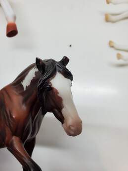 Lot of 4 Toy Horses Breyer/Battat alternative image