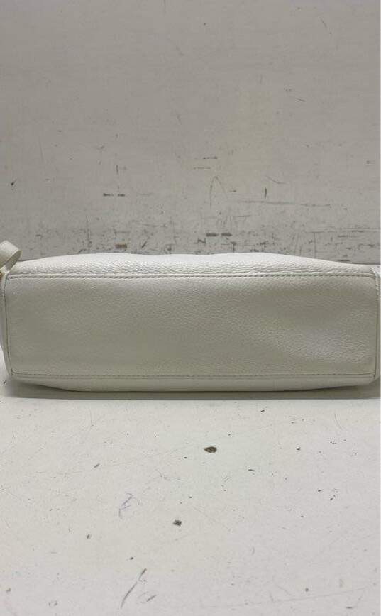 DKNY White Leather Gold Chain Crossbody Bag image number 3